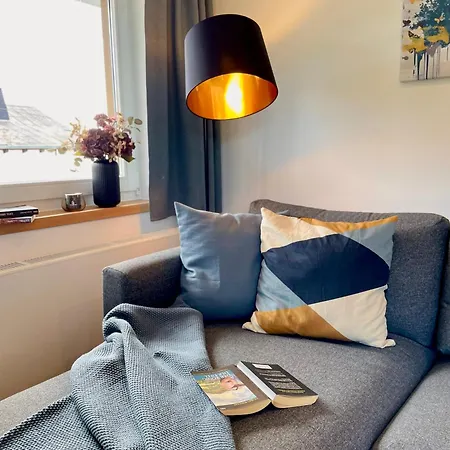 Evergreen Apartment *